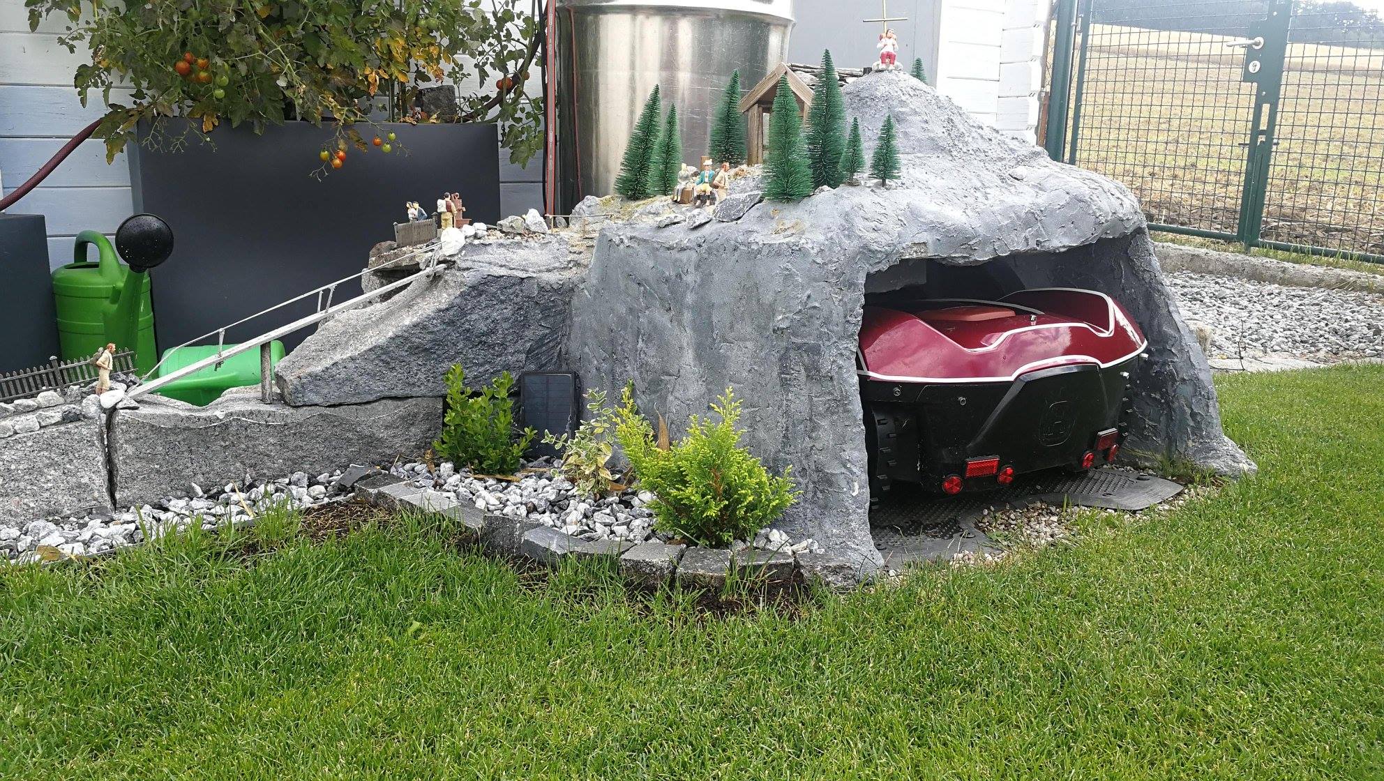 Hengda Fur Rasenroboter Automower Rasenmaher Schutzhulle Garten Rasen Rasenmaher Garage Mahroboter Dach Carport Grosse 100 X 80 Cm Amazon De Beauty