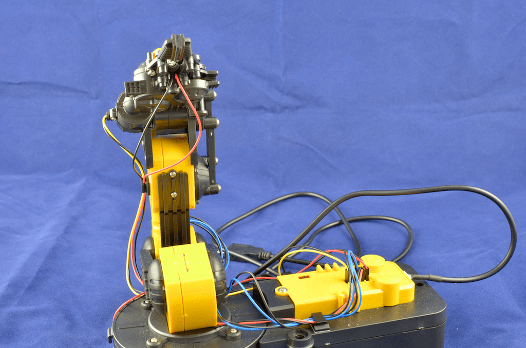 usb-robotic-arm-side