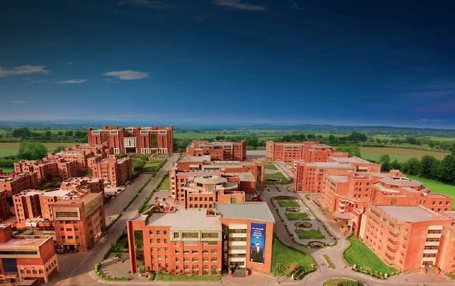 Top 10 Robotics Engineering Colleges in India