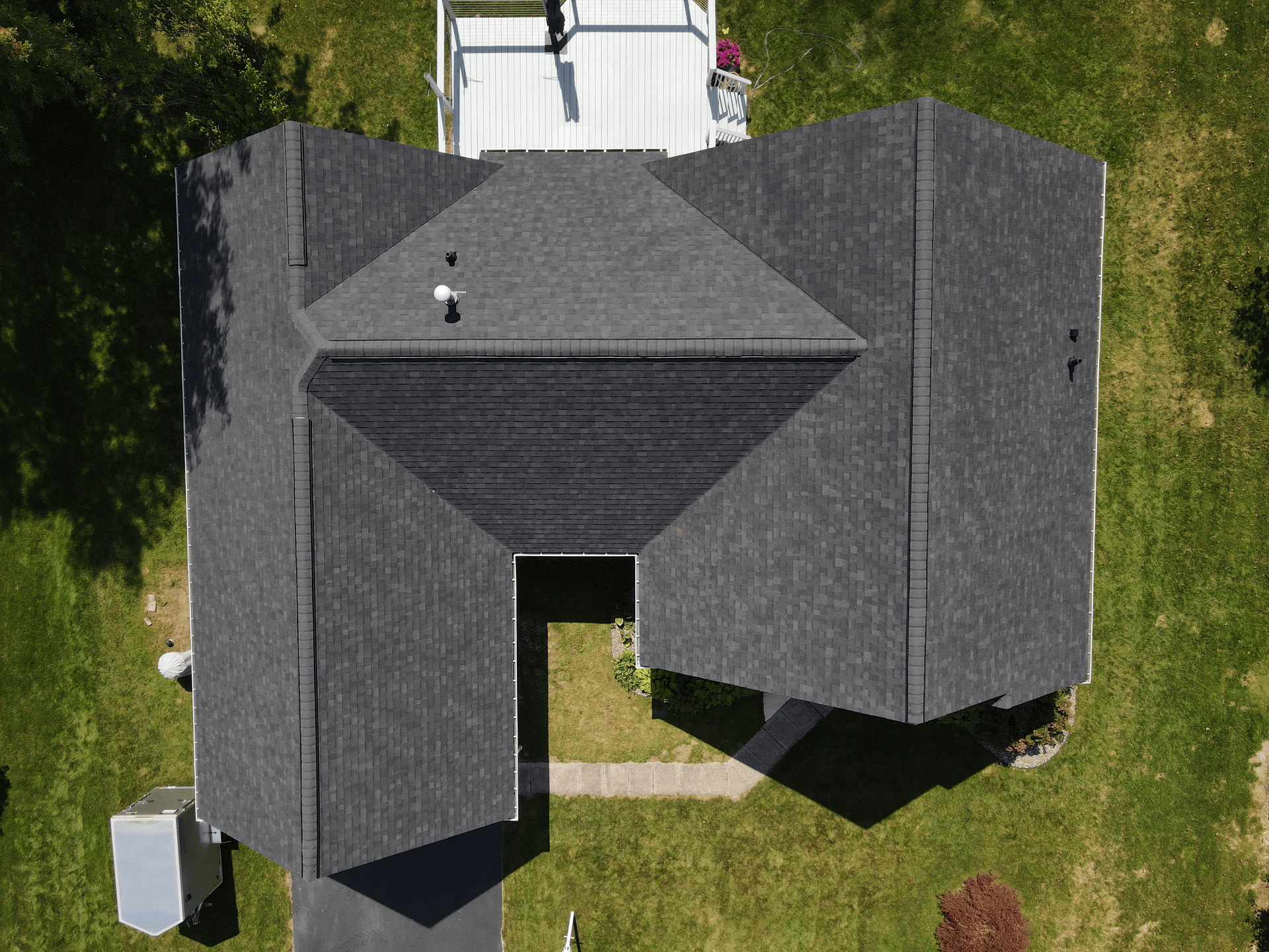 Asphalt Shingle Roof in Ontario NY