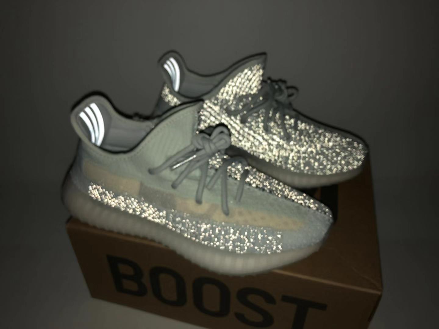 cloud white yeezy 350 reflective