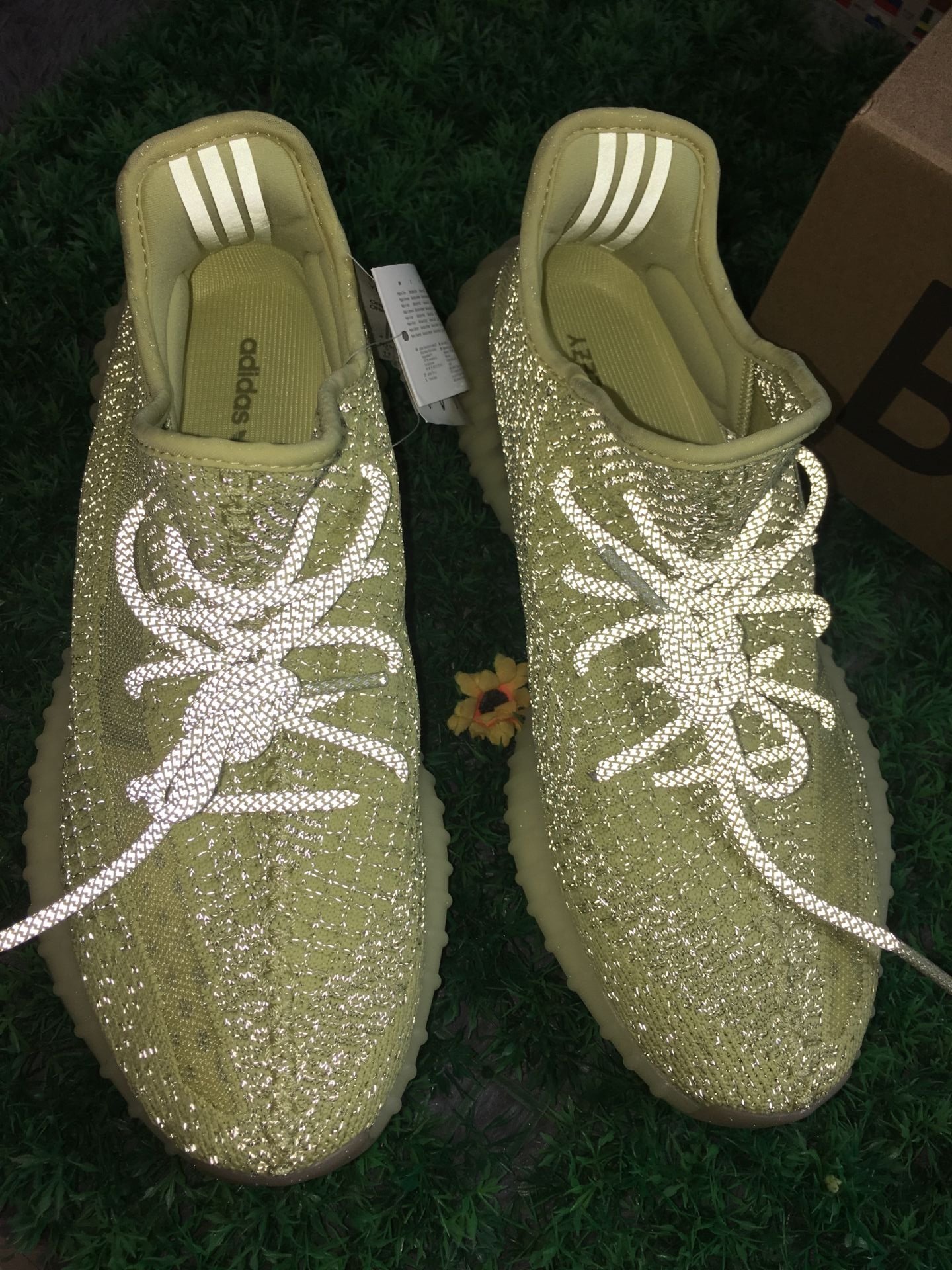 adidas yeezy 350 v2 antlia reflective