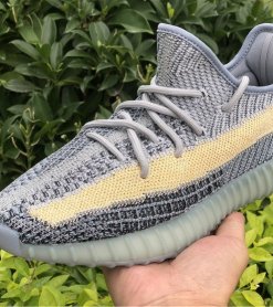 Alternative view of adidas Yeezy Boost 350 V2 "Ash Blue"