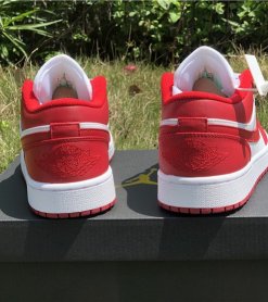 Jordan 1 Low "Gym Red White" - Imagen 3