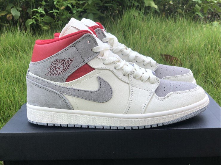 Air Jordan 1 Mid Premium Sneakersnstuff - CT3443-100 - Restocks