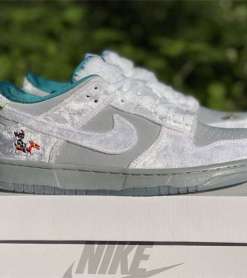 Nike Dunk Low "Ice"