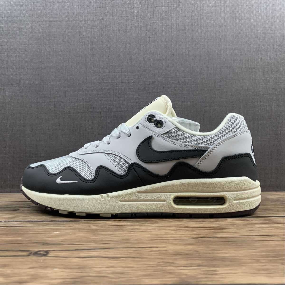 Nike Air Max 1 Patta “Waves Black” – Rocket Sneakers Store