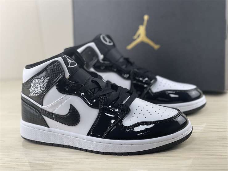 Jordan 1 Mid “Carbon Fiber” – Rocket Sneakers Store