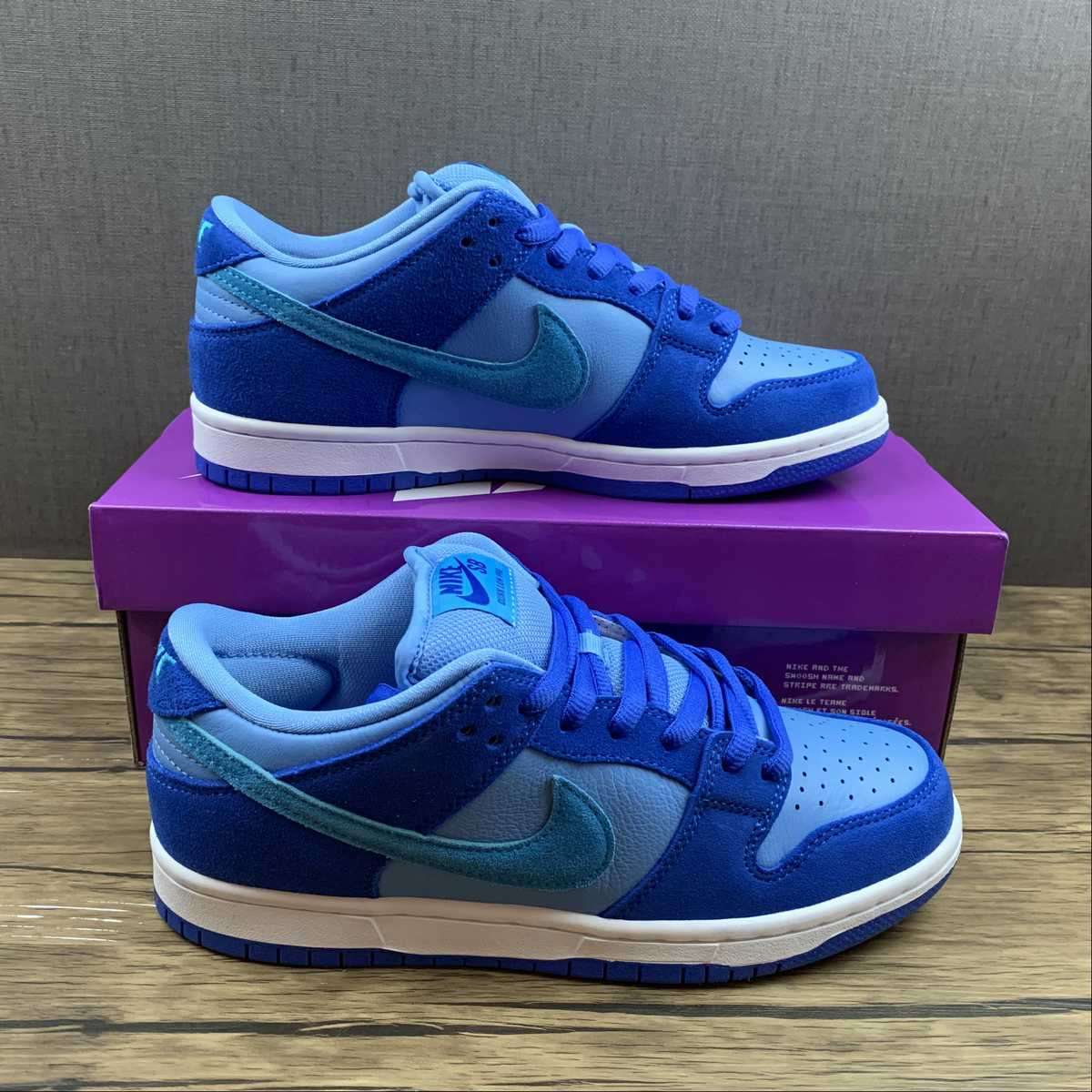 Nike SB Dunk Low «Blue Raspberry» – Rocket Sneakers Store