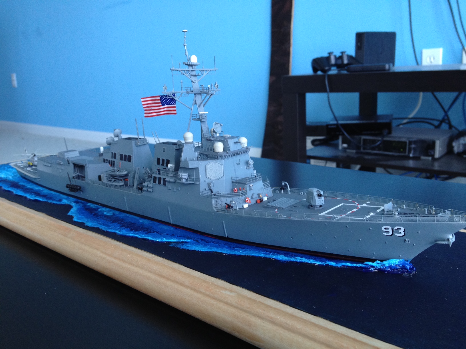 Completed model, USS Chung-Hoon DDG 93 – BOX O' MCGUFFINS