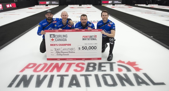 Oakville On.October 1, 2023.Pointsbet Invitational.Team Carruthers of Winnipeg Mb defeats Team Dunstone 9-8.(L-R) Skip Reid Carruthers,3rd.Brad Jacobs, 2nd.Derek Samagalski and lead Connor Njegovea.Curling Canada/ Michael Burns Photo