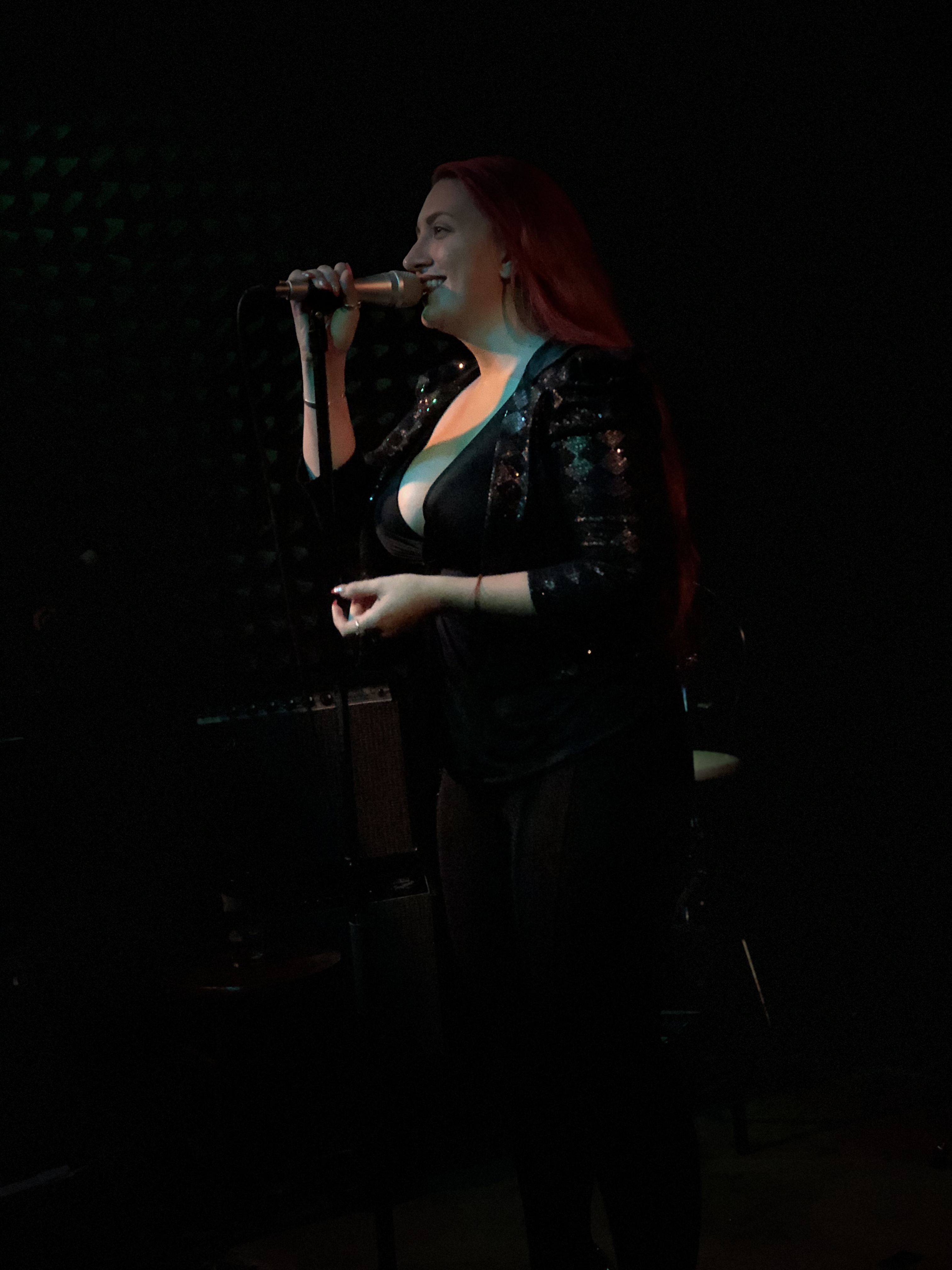 Kaci Machacyk in She Sings Both Ways