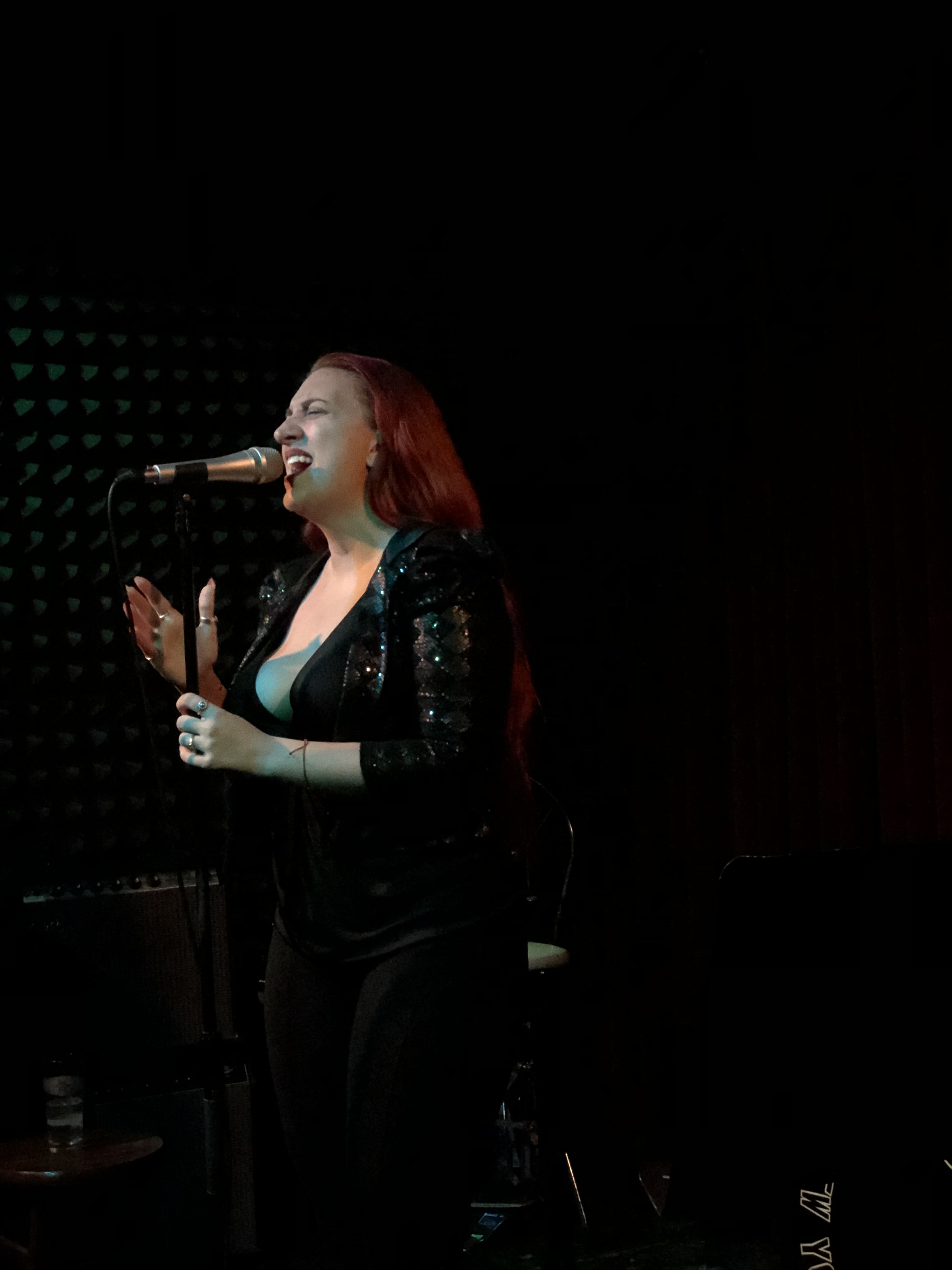 Kaci Machacyk in She Sings Both Ways