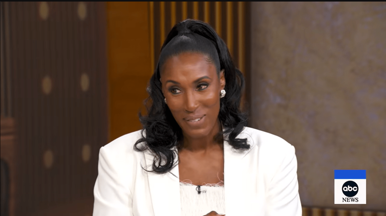 Lisa Leslie: A Basketball Legend's Historic Moment (2026)