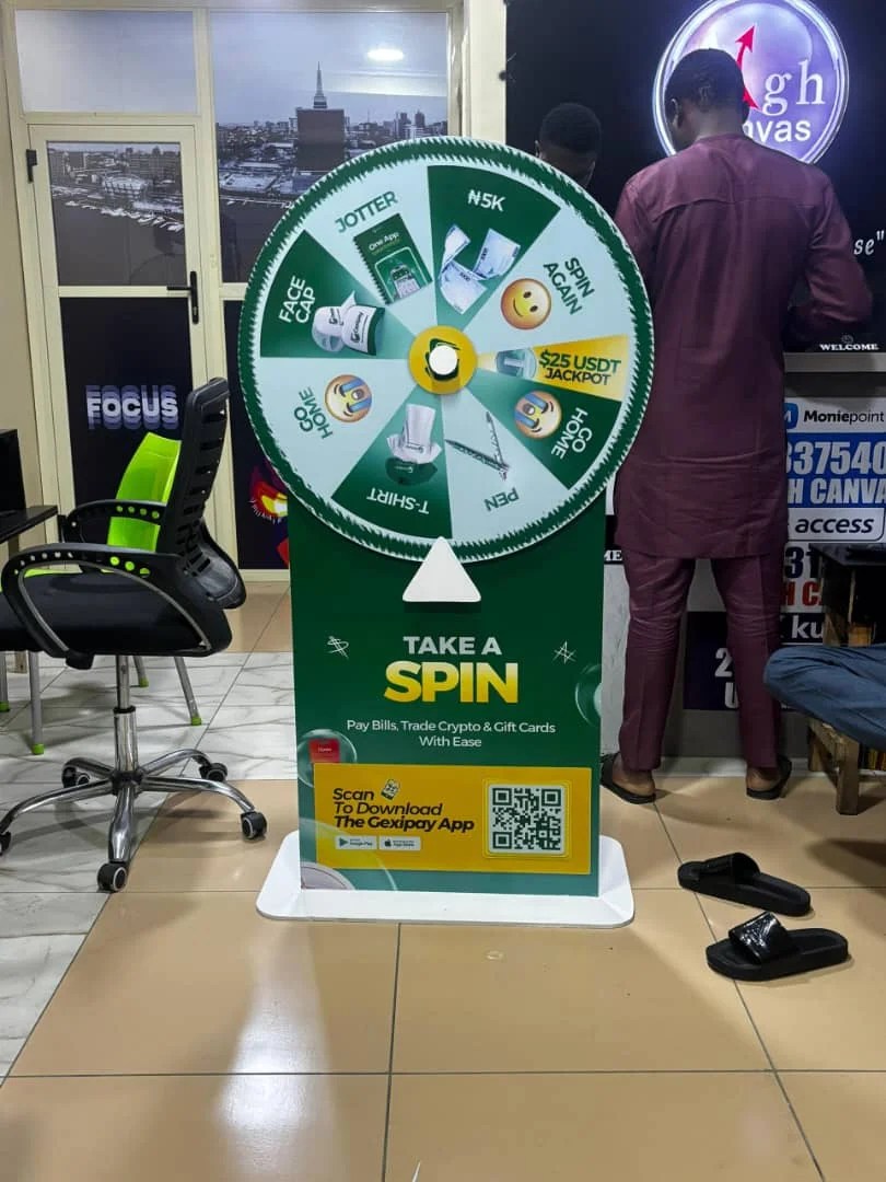 Spin and win stand printing