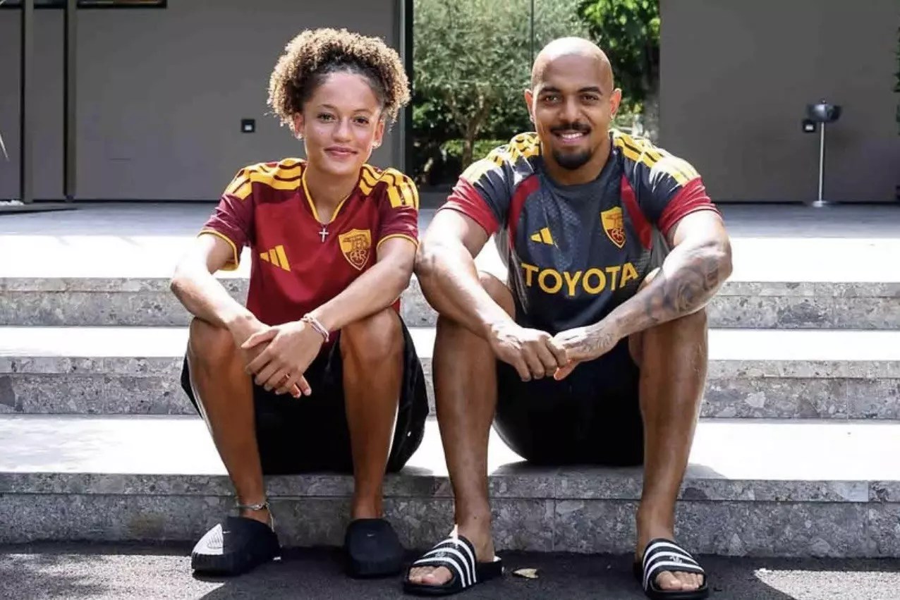 Silver Van Hetten after signing for Roma Women’s Primavera team
