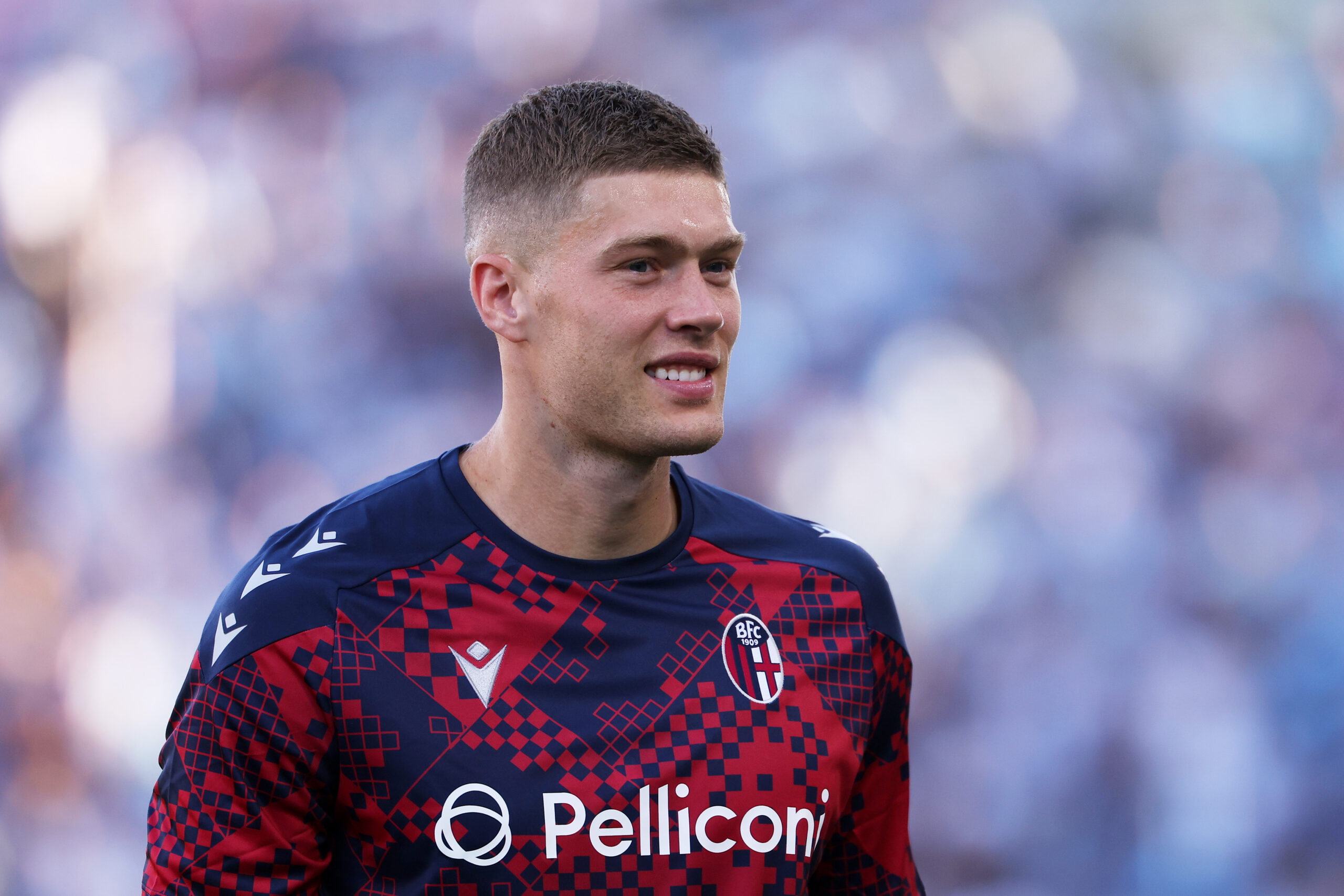 Artem Dovbyk celebrates scoring his first goal for Bologna against Sassuolo