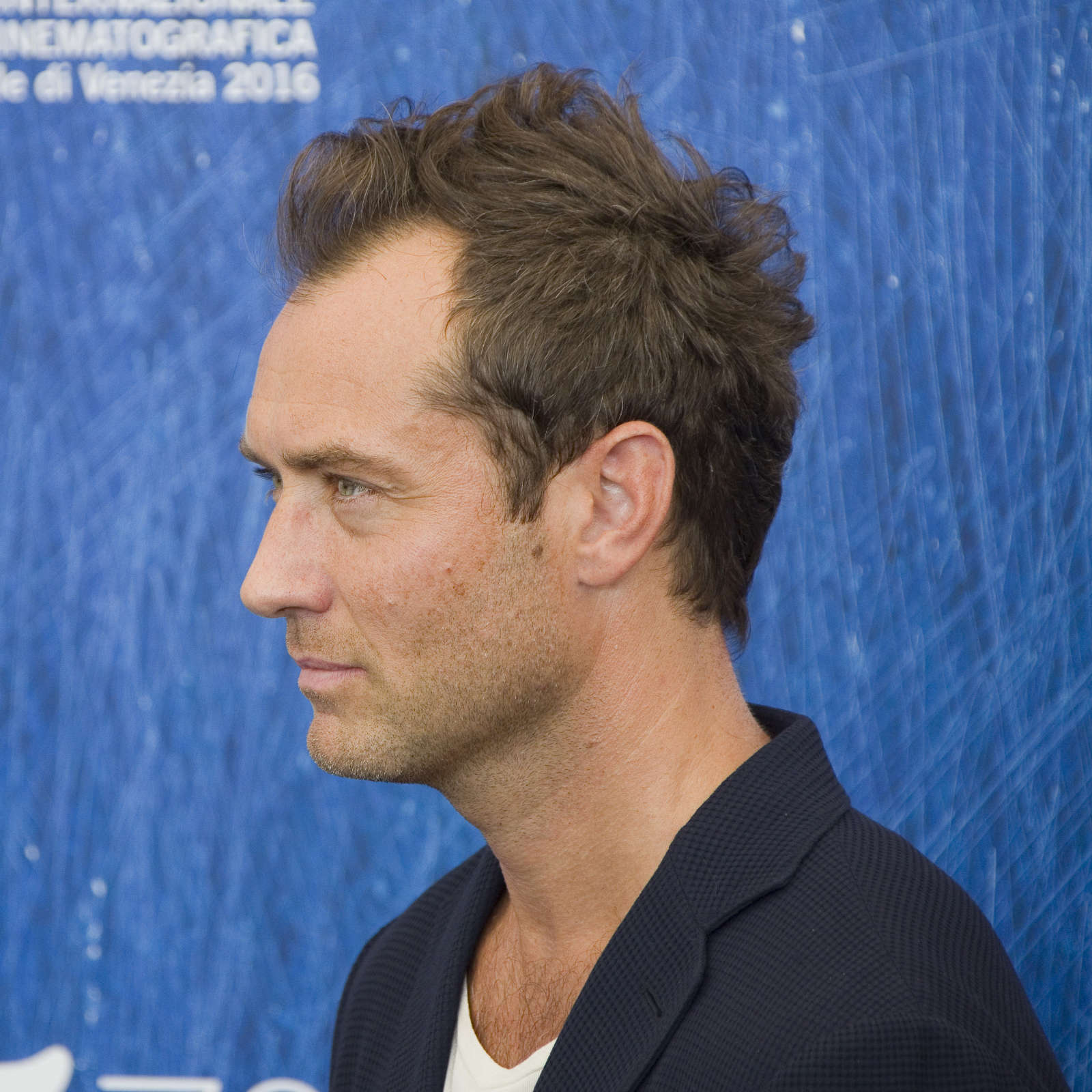 Top 5 hairstyles for a receding hairline