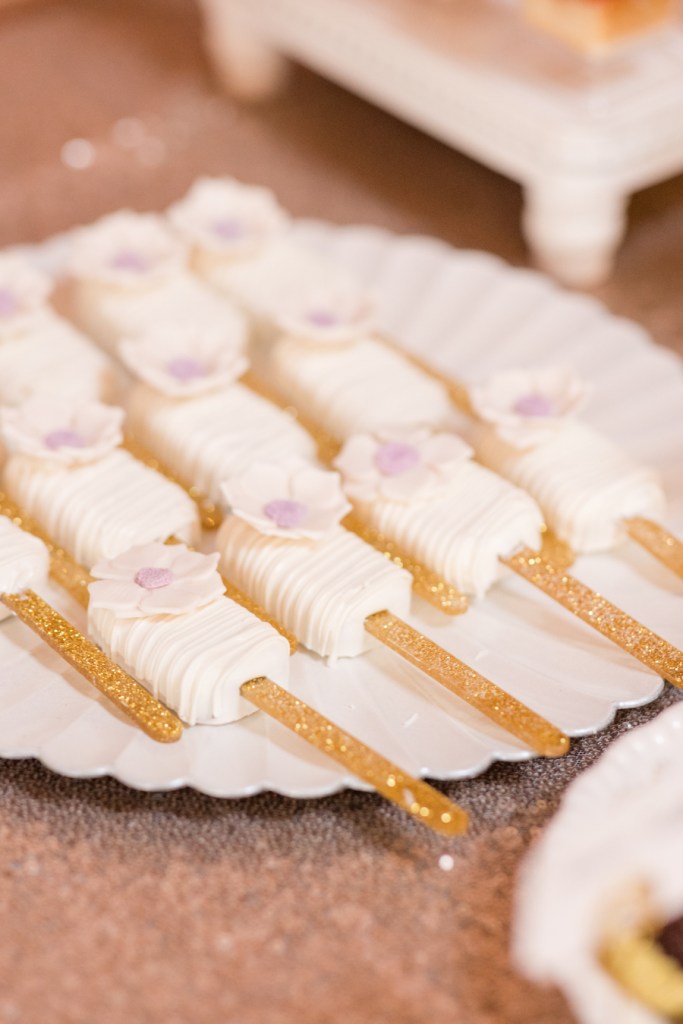 Cakesicles