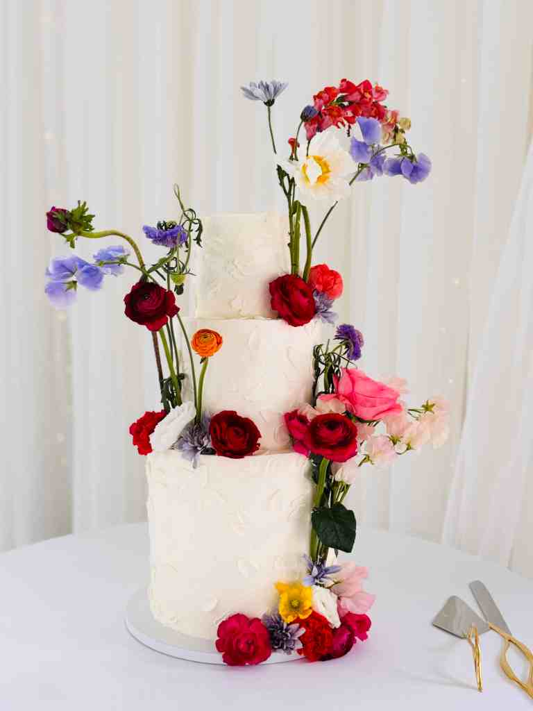 Floral and texture luxury Wedding Cake