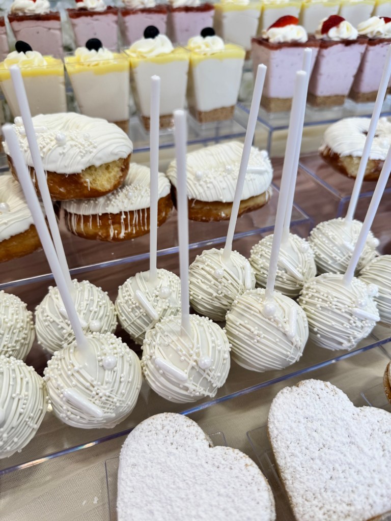 Wedding Cakepops