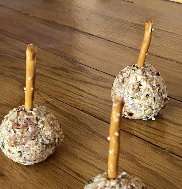 You are currently viewing Mini Cheese Balls