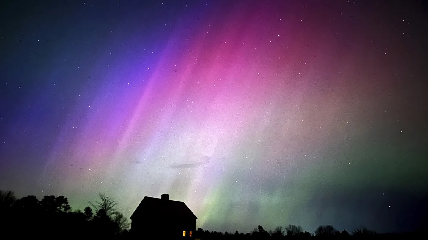 Deslumbrantes auroras boreales podrían iluminar el norte de EE. UU. este Año Nuevo.