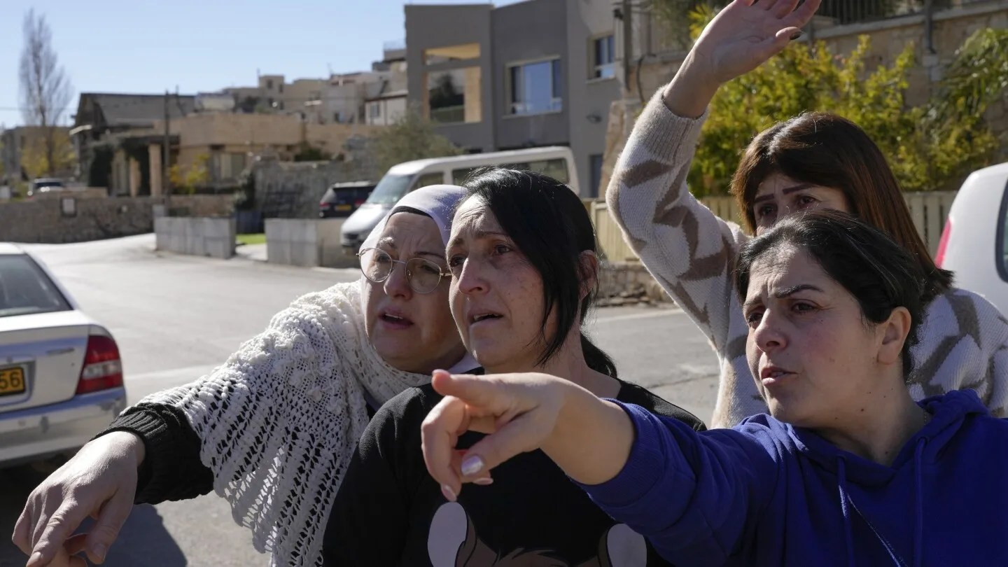 After Decades Apart, Assad's Decline Ignites Hope for Families Torn by Golan Heights Divide