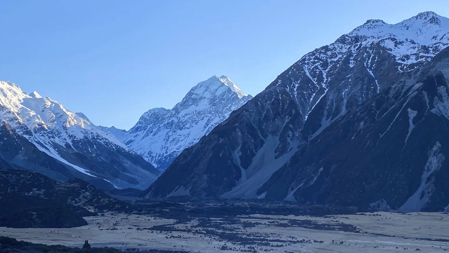 Tragic Fall Claims Lives of Three Climbers on New Zealand's Tallest Summit