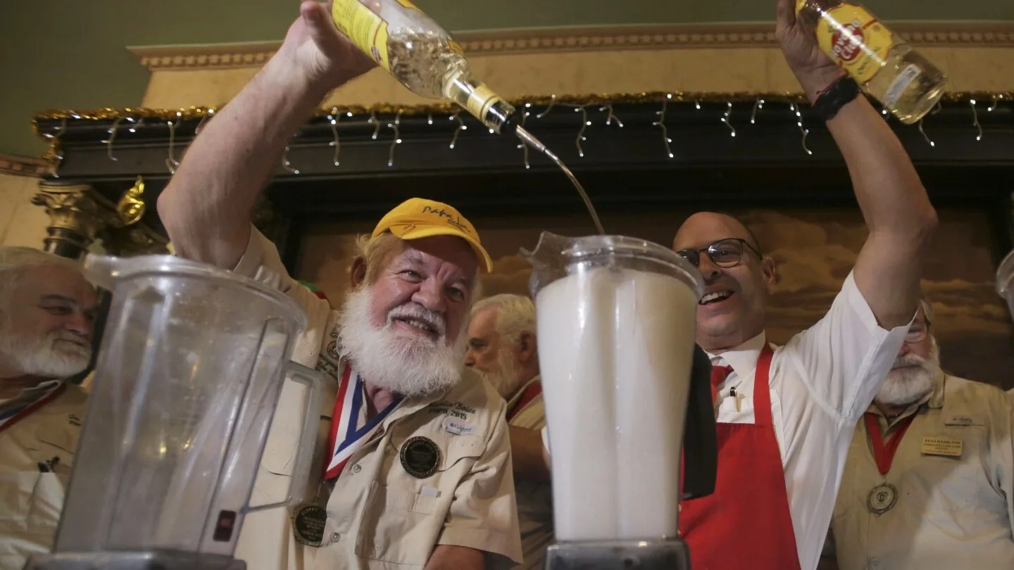 Hemingway Doppelgangers Explore the Iconic Haunts of Cuba