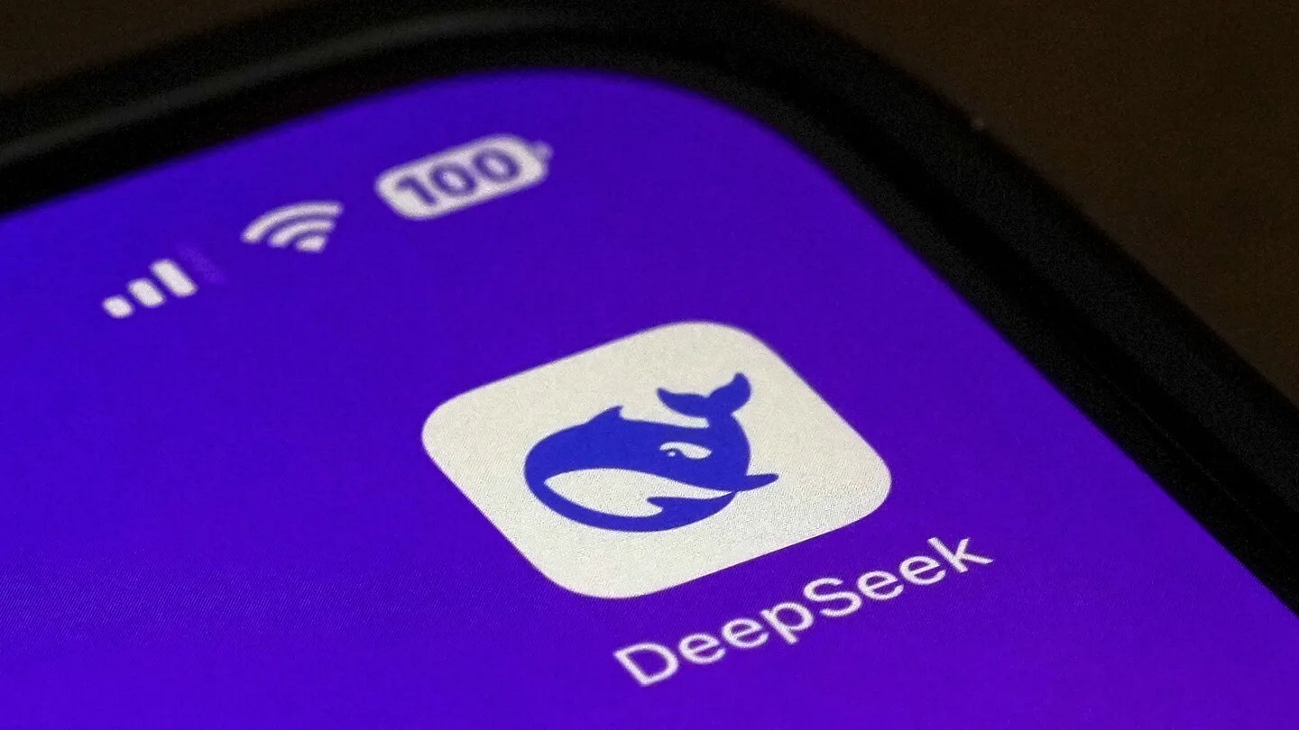 Texas Governor Declares Ban on DeepSeek and RedNote for State Devices