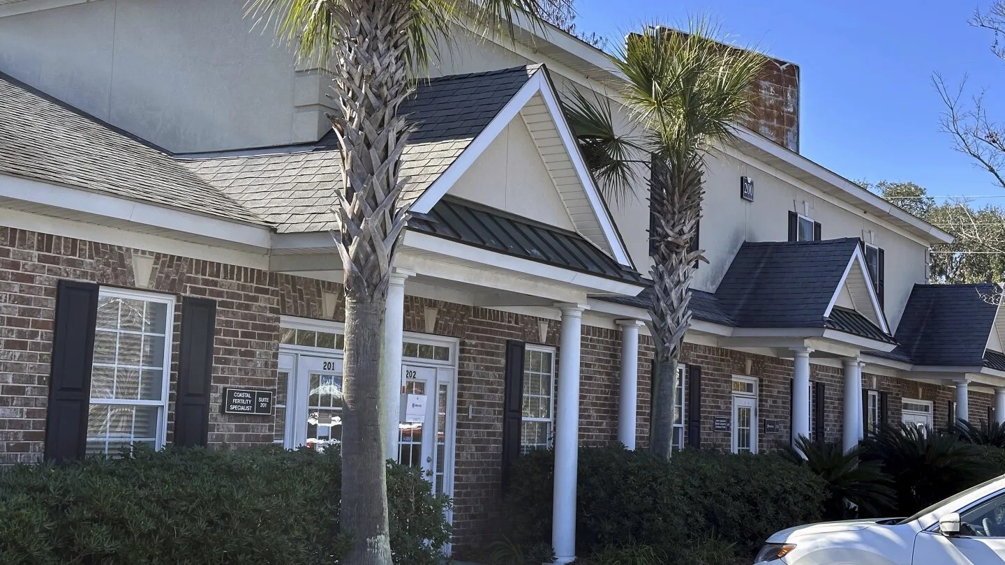Woman Files Lawsuit Against Fertility Clinic After Giving Birth to Wrong Baby