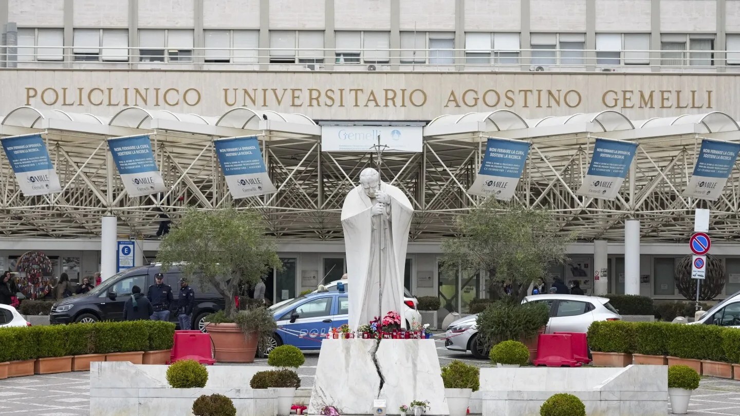 Vatican Axes Additional Holy Year Events as Pope Continues Hospital Stay for Respiratory Illness
