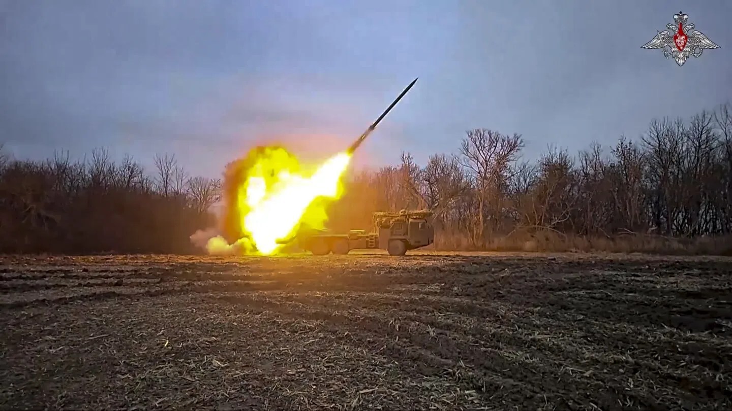 Zelenskyy Announces Fresh Ukrainian Offensive in Russian Kursk Region