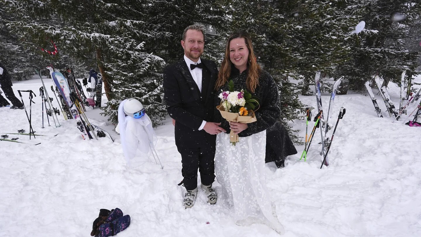Snowy Colorado Ski Resort Hosts Dreamy Valentine's Day Wedding Extravaganza for Couples