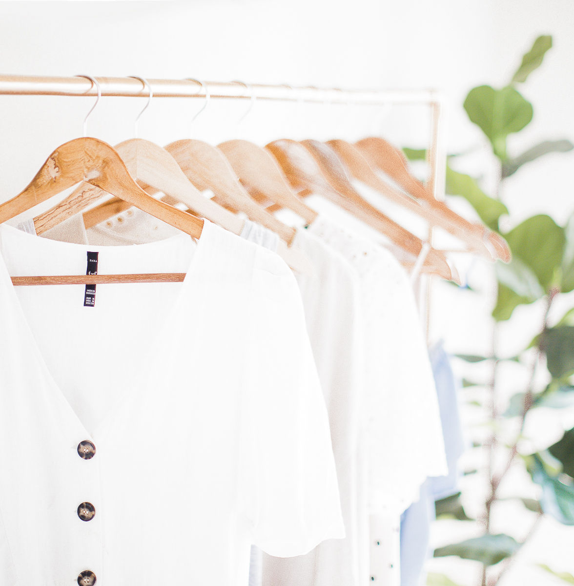 Declutter a bedroom