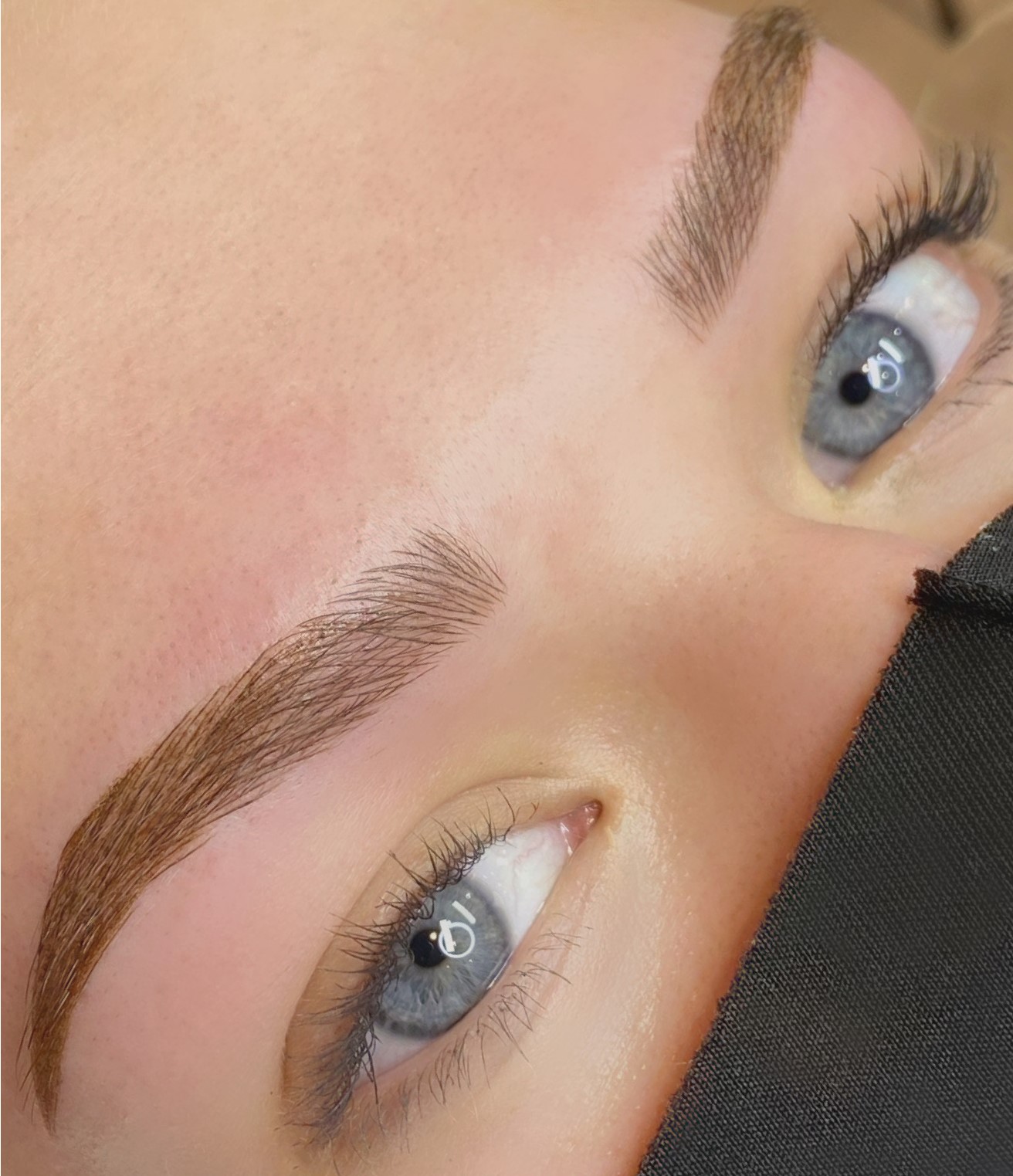Roshalo brows microblading combi