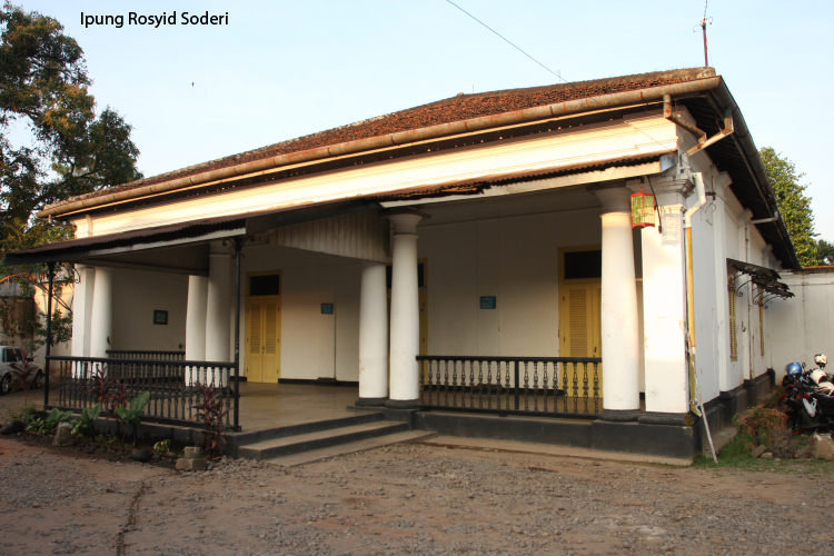 Download Gratis Gambar 99 Desain Rumah Klasik Model Jawa Jepang Eropa Belanda Modern Terbaru oleh Lampung Hits