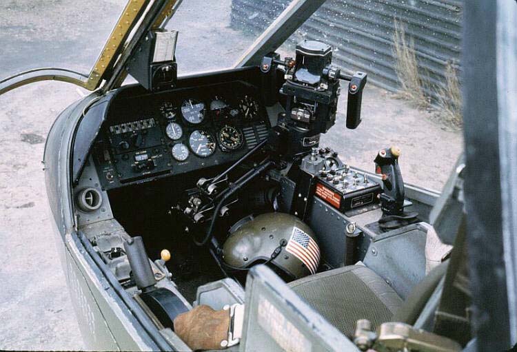 AH_1G_Cobra_Front