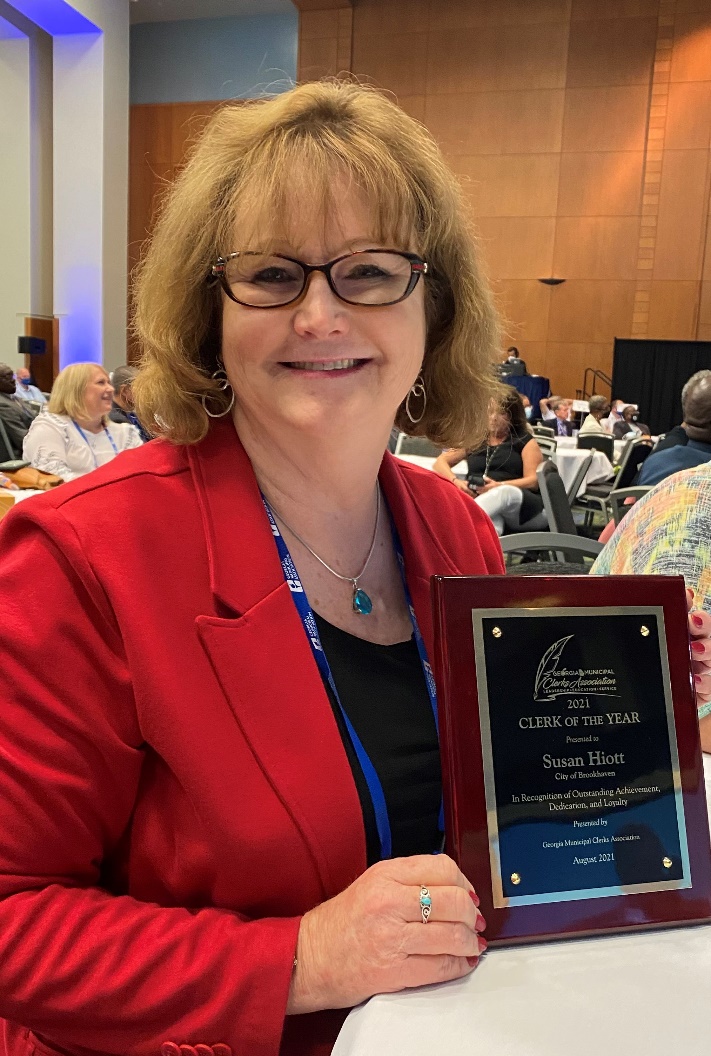 Brookhaven city clerk wins 'Clerk of the Year' award Rough Draft Atlanta