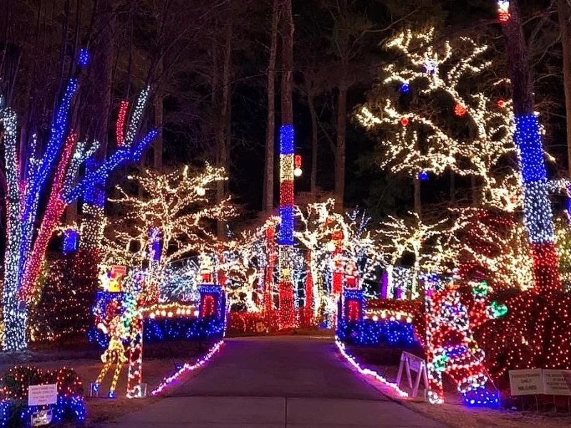Decked Out: See the top home holiday light displays in metro Atlanta