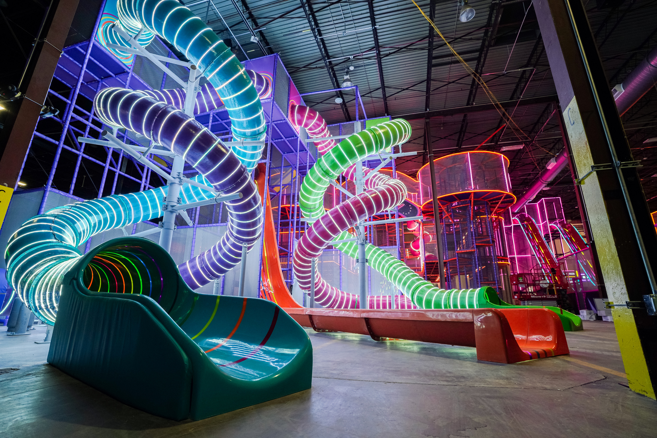 Thrillz Atlanta: Indoor Amusement Park Opens Near Spaghetti Junction (2026)