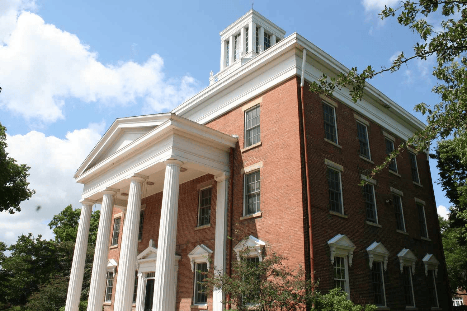 Welcome Back Beloiters: First Week Shenanigans