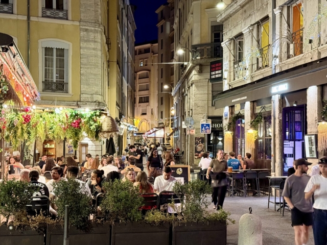 Evening scene in l'Presquille area of Lyon, France