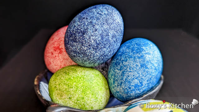 How to Dye Easter Eggs with Rice