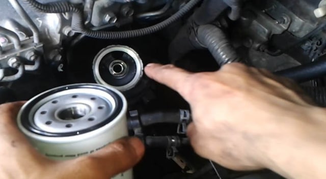 Ganti Filter Oli Mobil