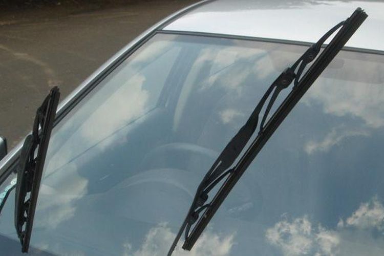 Waktu Ganti Wiper Mobil