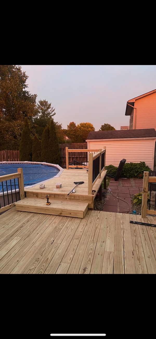 deck builder Howland Ohio