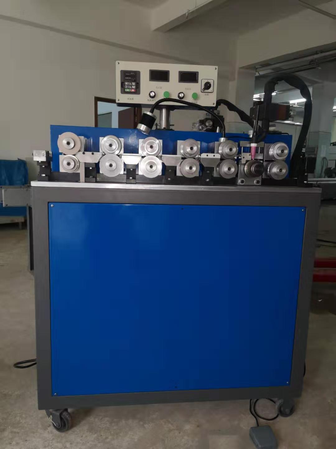 Machina Tubiformans et Soudans