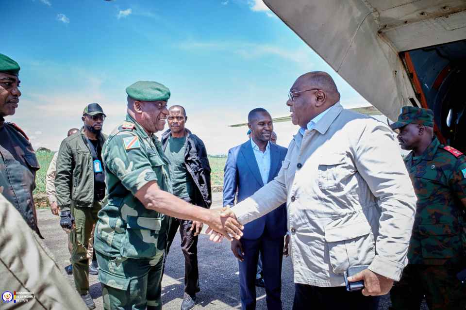 WhatsApp-Image-2024-04-19-at-20.27.24-1-1024x682 Ituri : Signature supplémentaire à Bunia d'acte d'engagement des groupes armés en présence du VPM Jean Pierre Bemba.